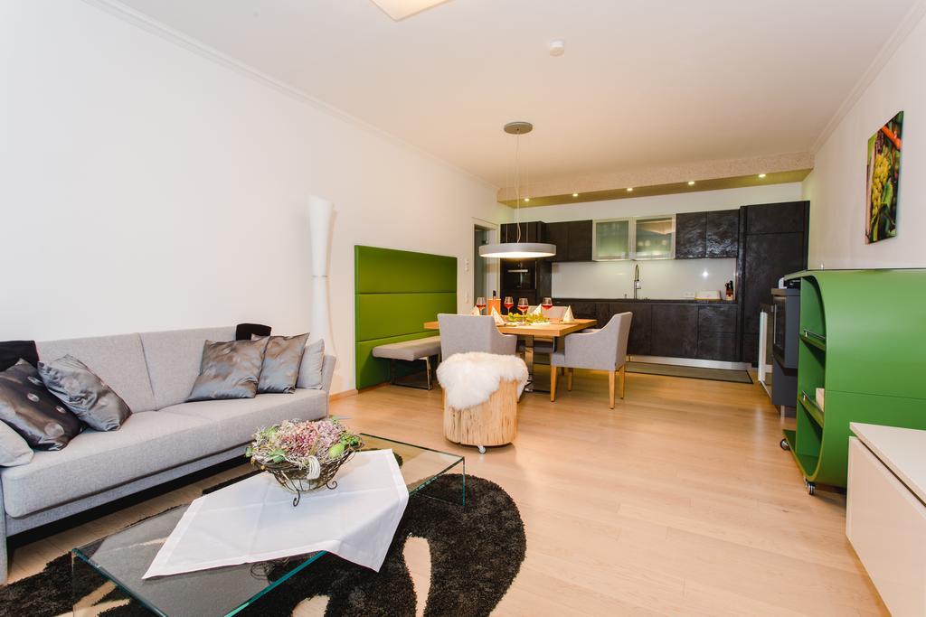 Apartmán Wohnen Im Wein Ehrenhausen Exteriér fotografie